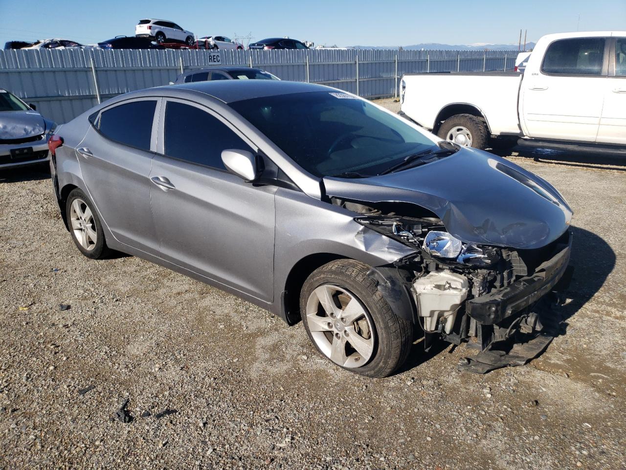 VIN KMHDH4AE9DU763981 2013 HYUNDAI ELANTRA no.4