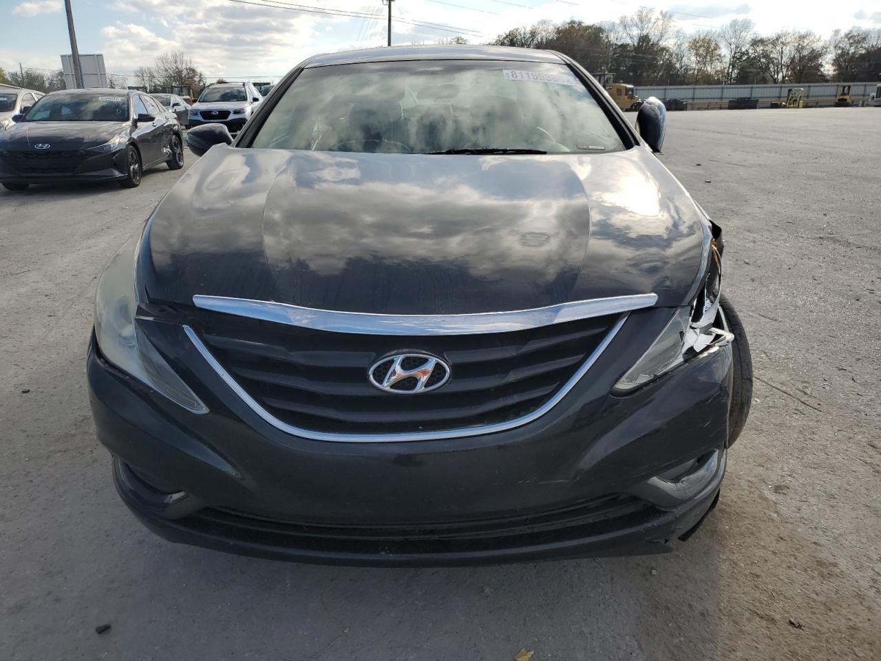2011 Hyundai Sonata - Image 5