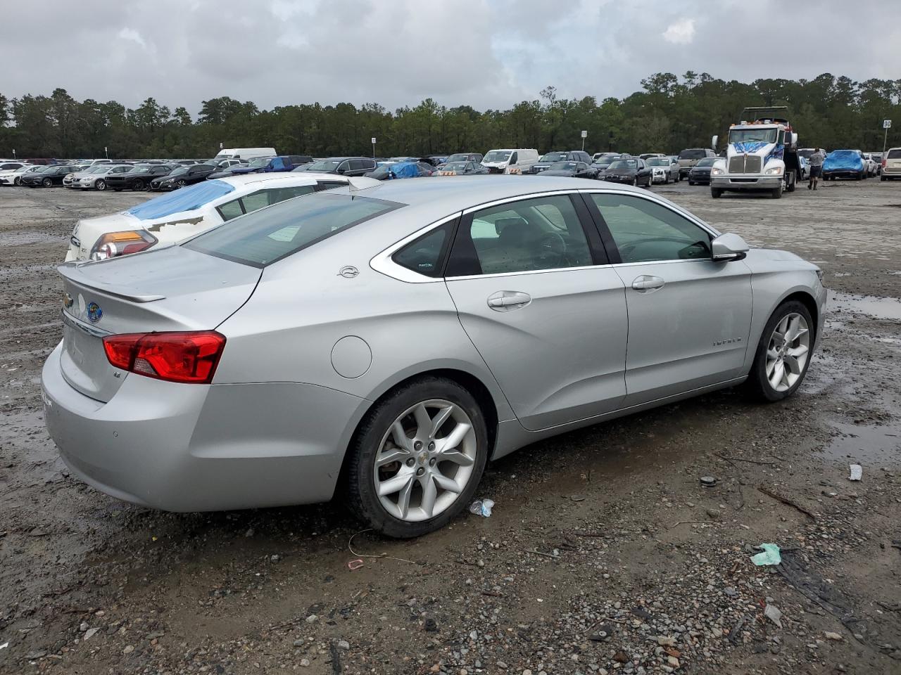 2015 Chevrolet Impala - Image 3