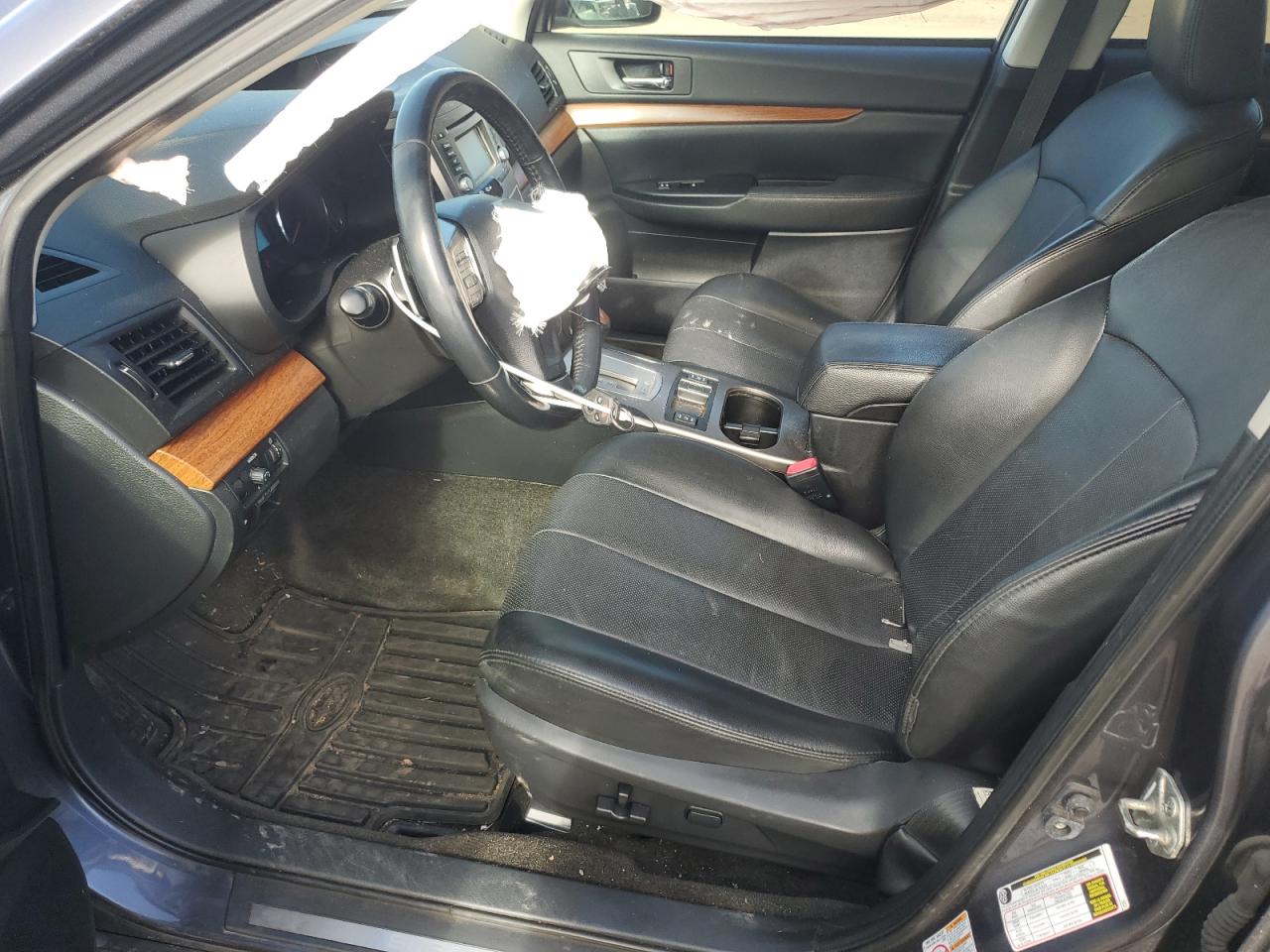 2014 Subaru Outback - Image 7