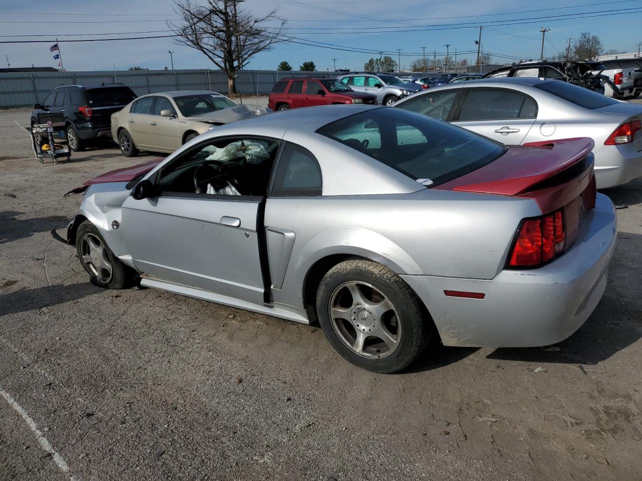 2004 Ford Mustang - Image 2