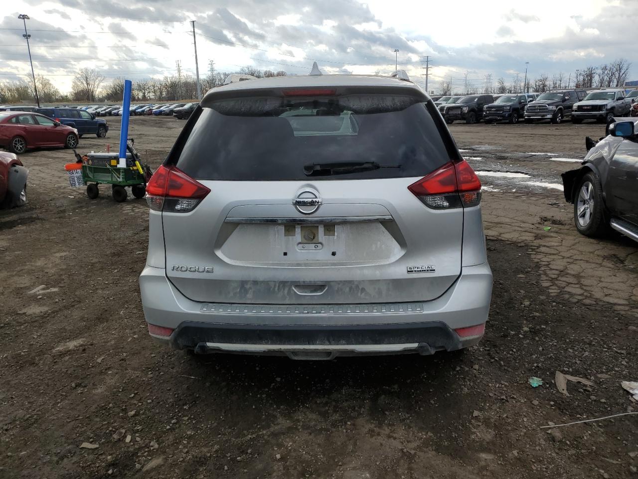 2020 Nissan Rogue - Image 6