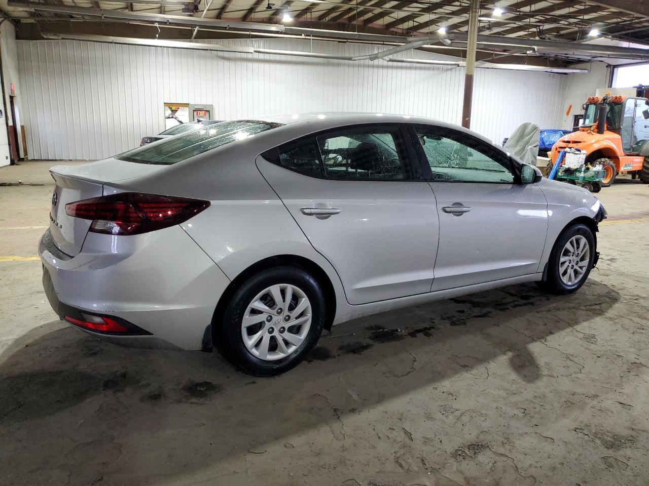 2020 Hyundai Elantra - Image 3