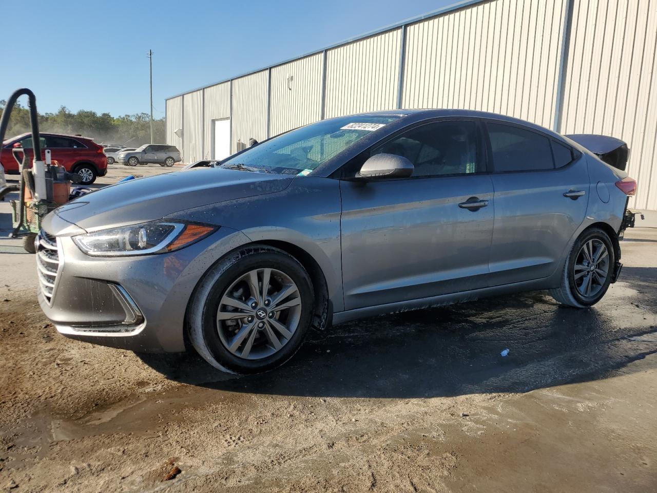 5NPD84LF3JH327420 2018 HYUNDAI ELANTRA - Image 1