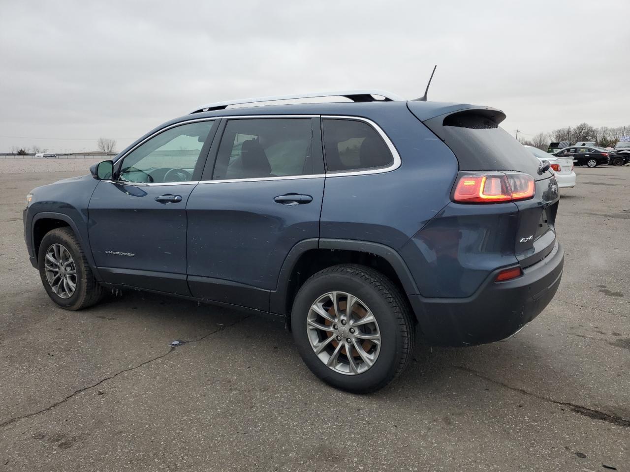 2019 Jeep Cherokee Latitude Plus VIN: 1C4PJMLX9KD488789 Lot: 81723464