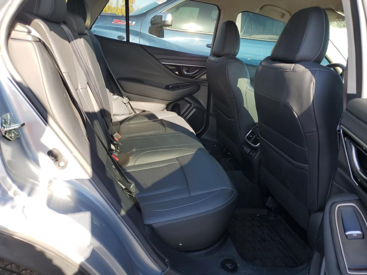 2020 Subaru Outback - Image 11