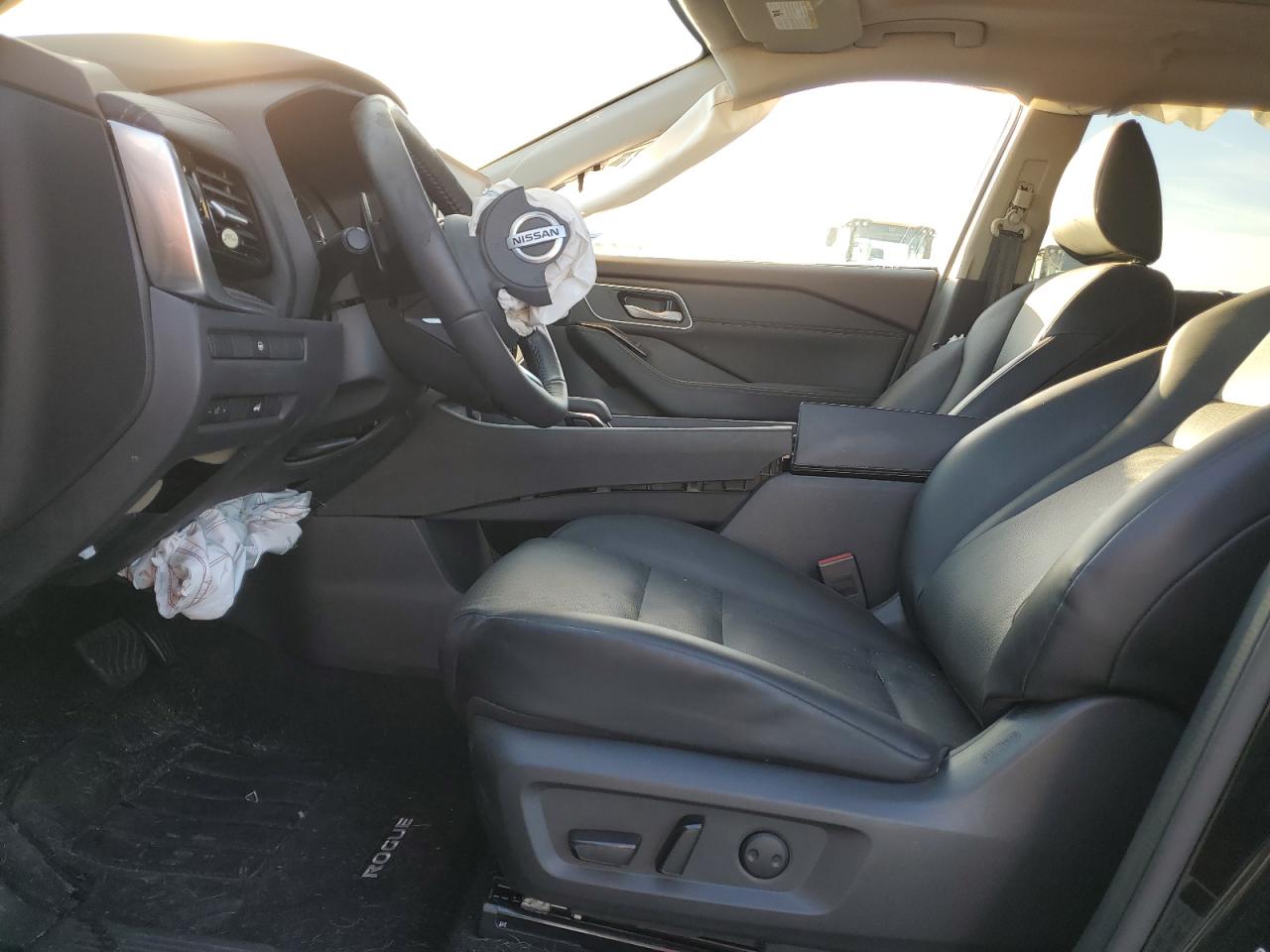 2021 Nissan Rogue - Image 7