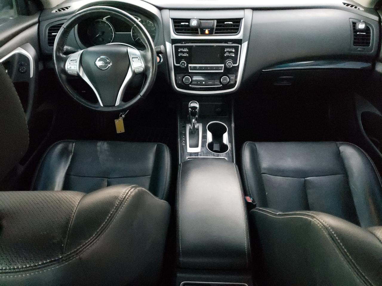 2018 Nissan Altima - Image 8