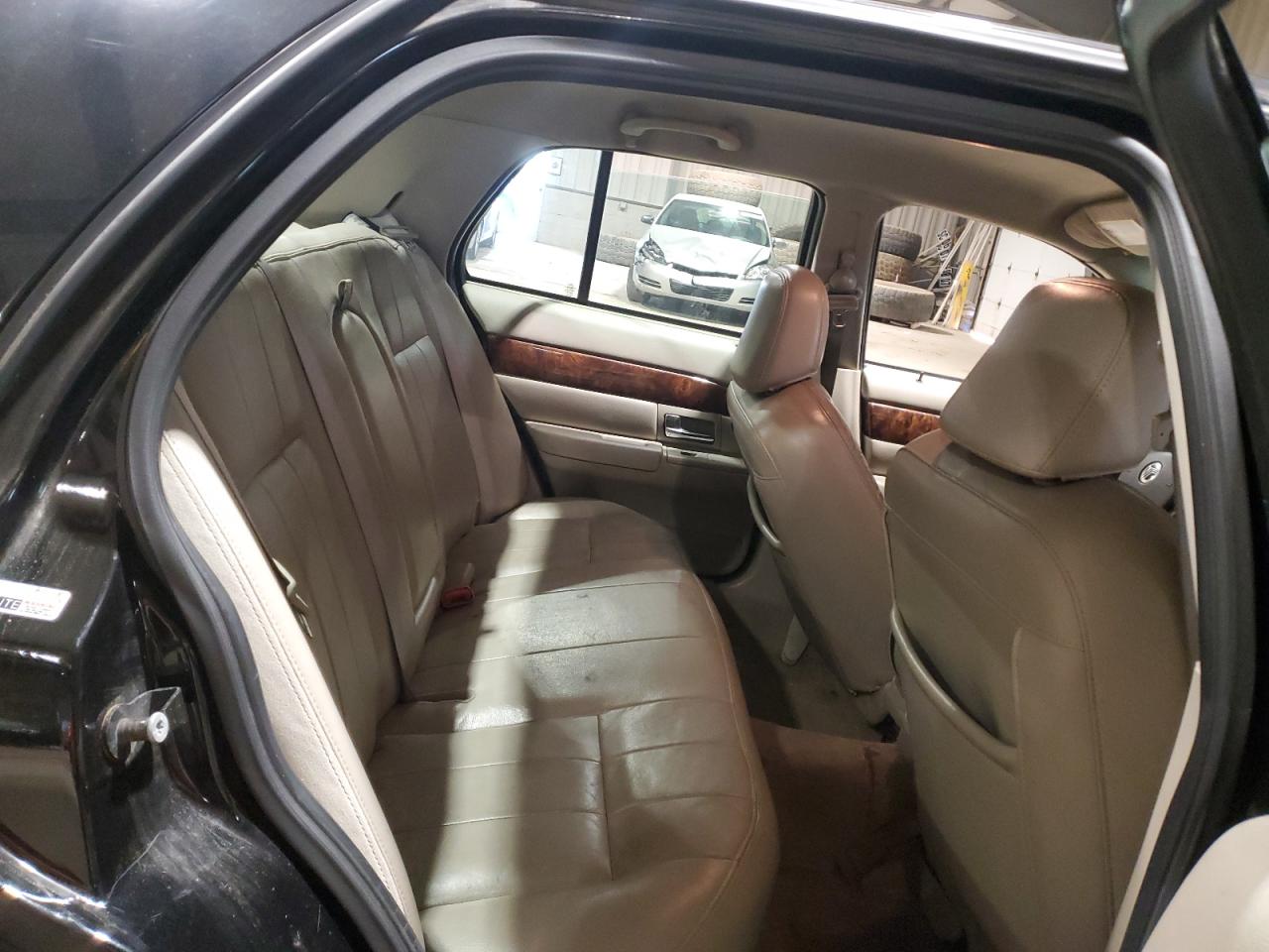 2010 Mercury Grand Marquis - Image 10