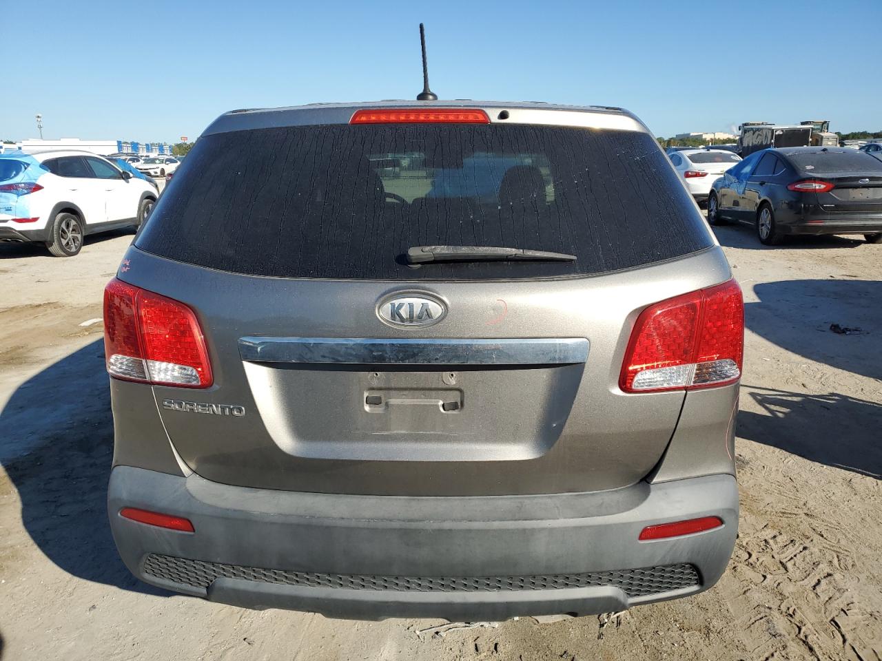 2011 Kia Sorento Base VIN: 5XYKT3A12BG074235 Lot: 80443854