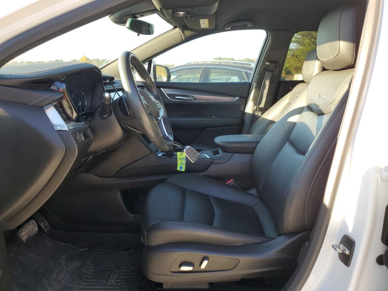 2021 Cadillac XT5 - Image 7