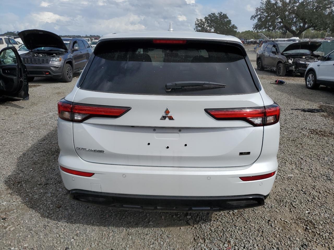 2024 Mitsubishi Outlander Se VIN: JA4J3VA87RZ067193 Lot: 79610054