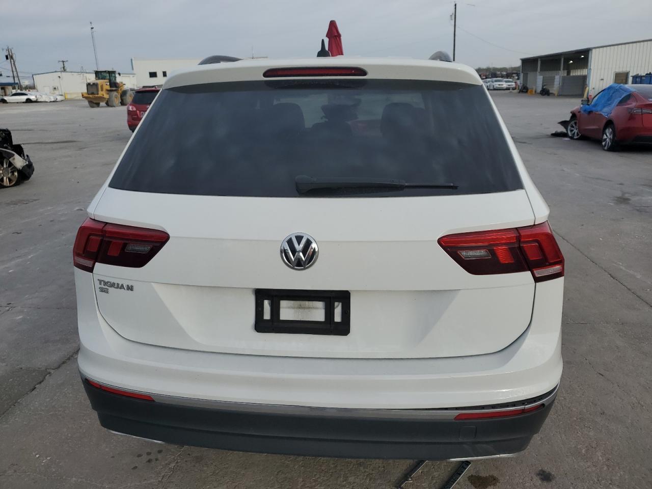 2021 Volkswagen Tiguan - Image 6