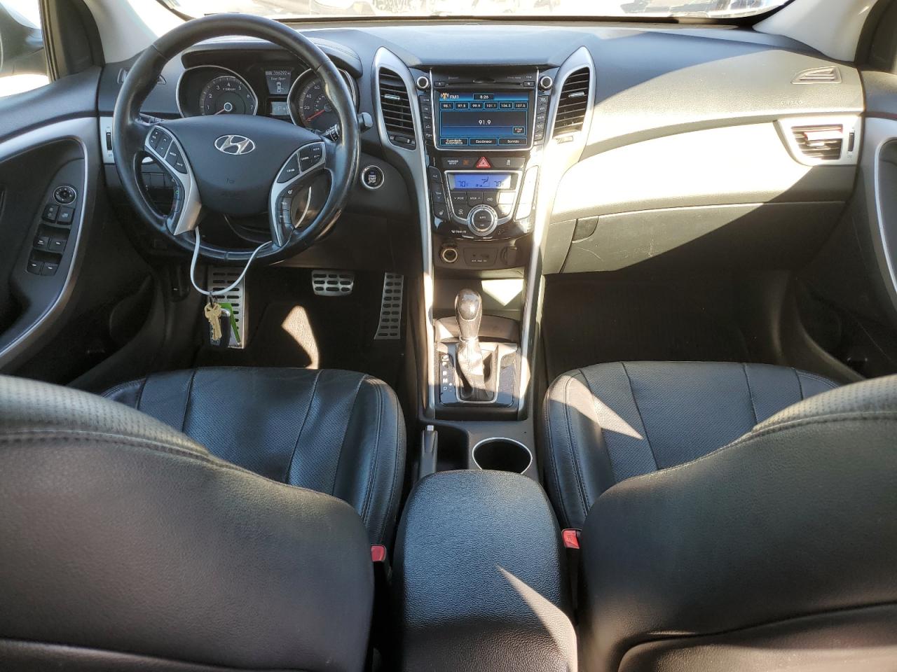 2014 Hyundai Elantra - Image 8