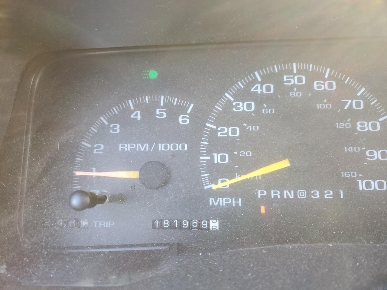 1999 Chevrolet Suburban - Image 9