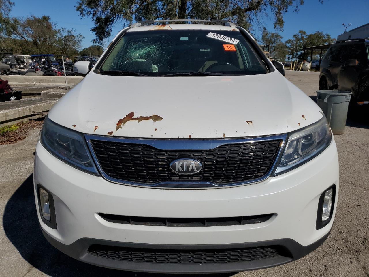 VIN 5XYKT3A6XEG490811 2014 KIA SORENTO no.5