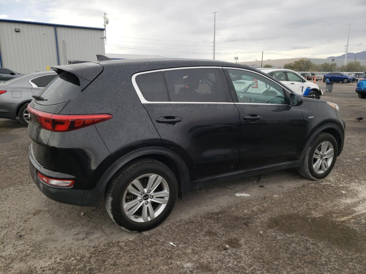 VIN KNDPMCAC4H7192961 2017 KIA SPORTAGE no.3