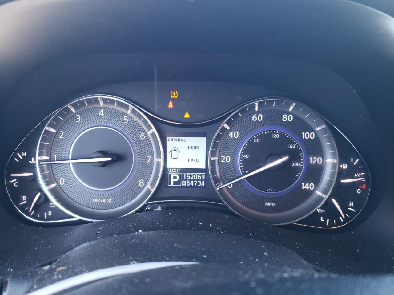 2012 Infiniti QX56 - Image 9