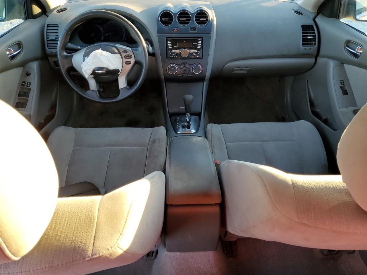 2012 Nissan Altima - Image 8