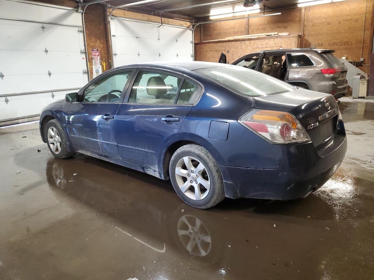 2009 Nissan Altima - Image 2