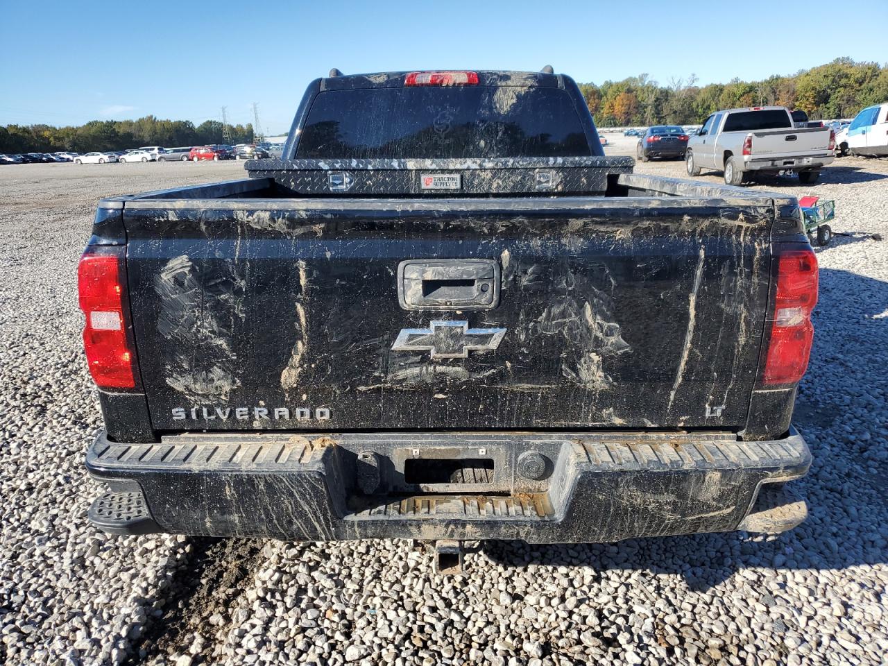 2016 Chevrolet Silverado - Image 6