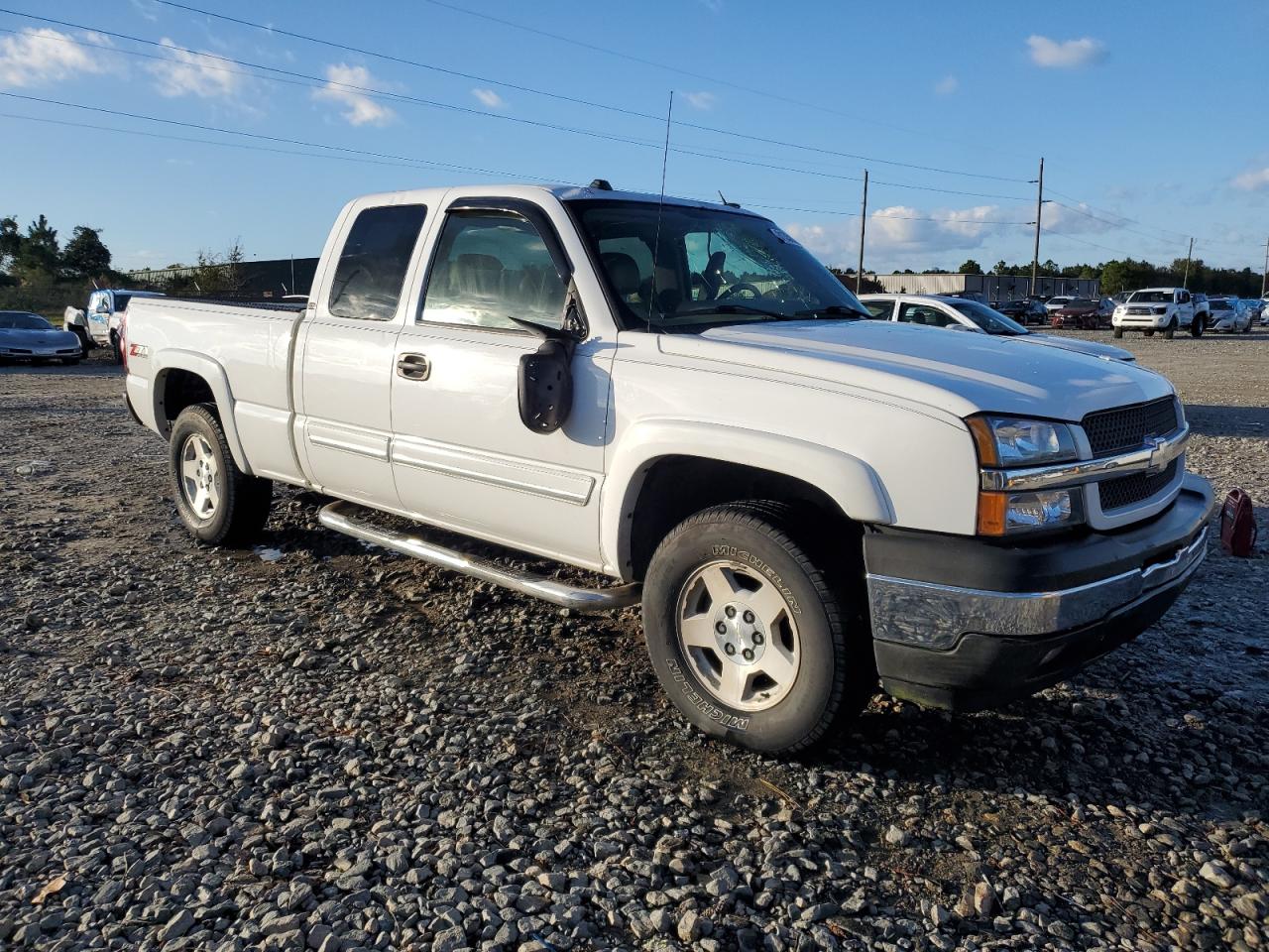 2005 Chevrolet Silverado - Image 4