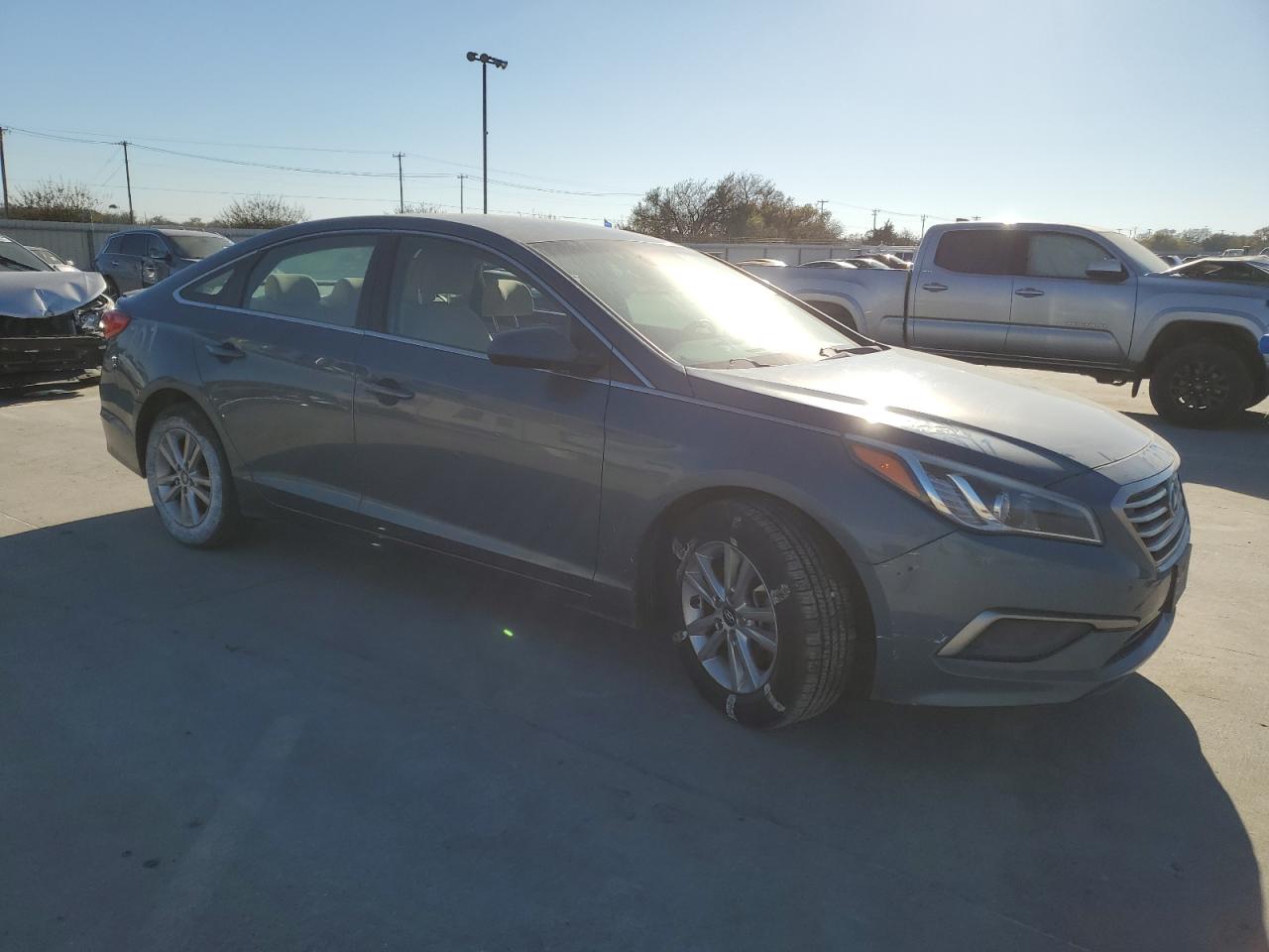 2017 Hyundai Sonata - Image 4