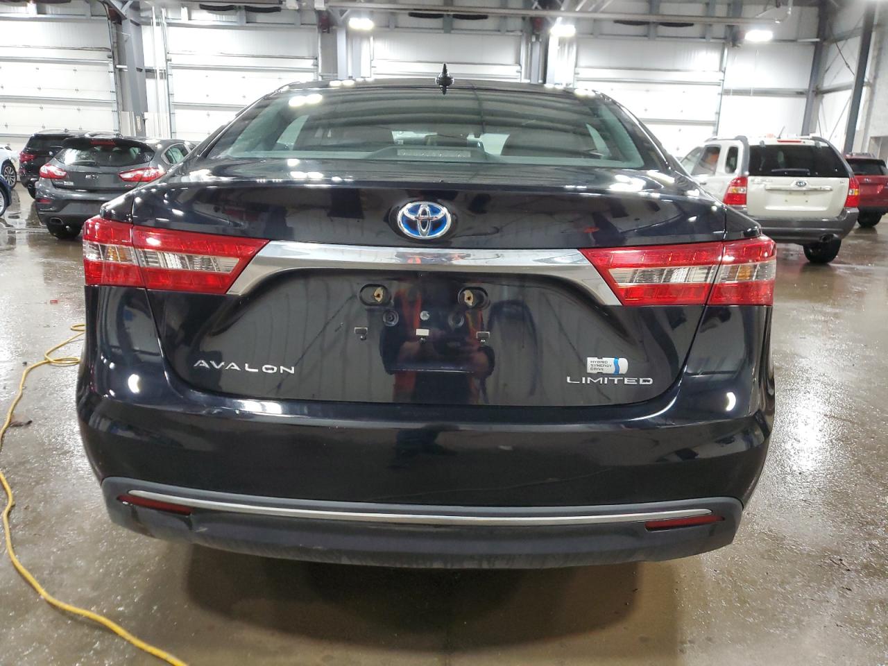 2016 Toyota Avalon - Image 6