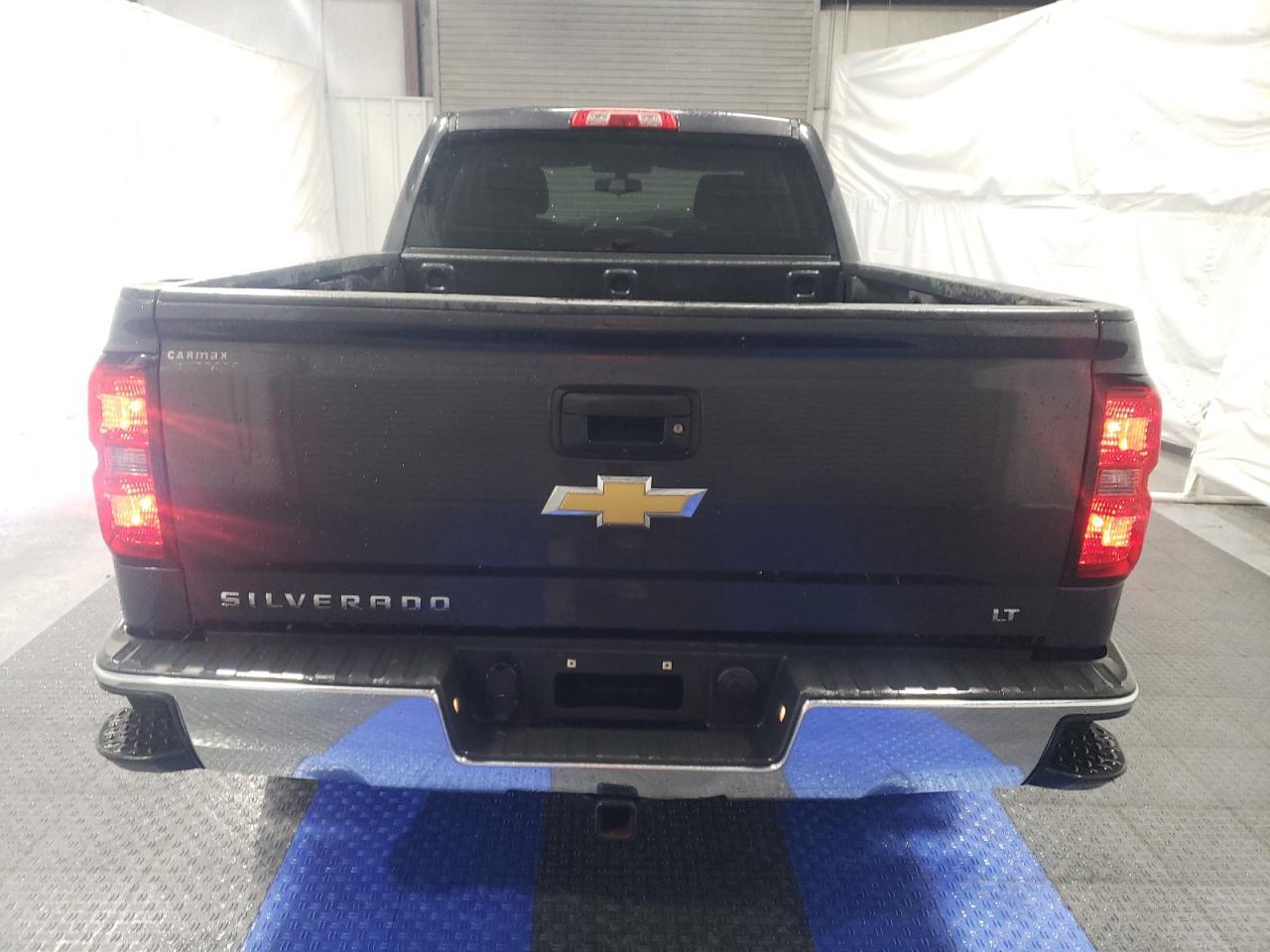 2015 Chevrolet Silverado - Image 6