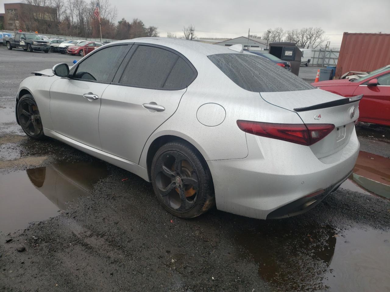 2017 Alfa Romeo Giulia - Image 2