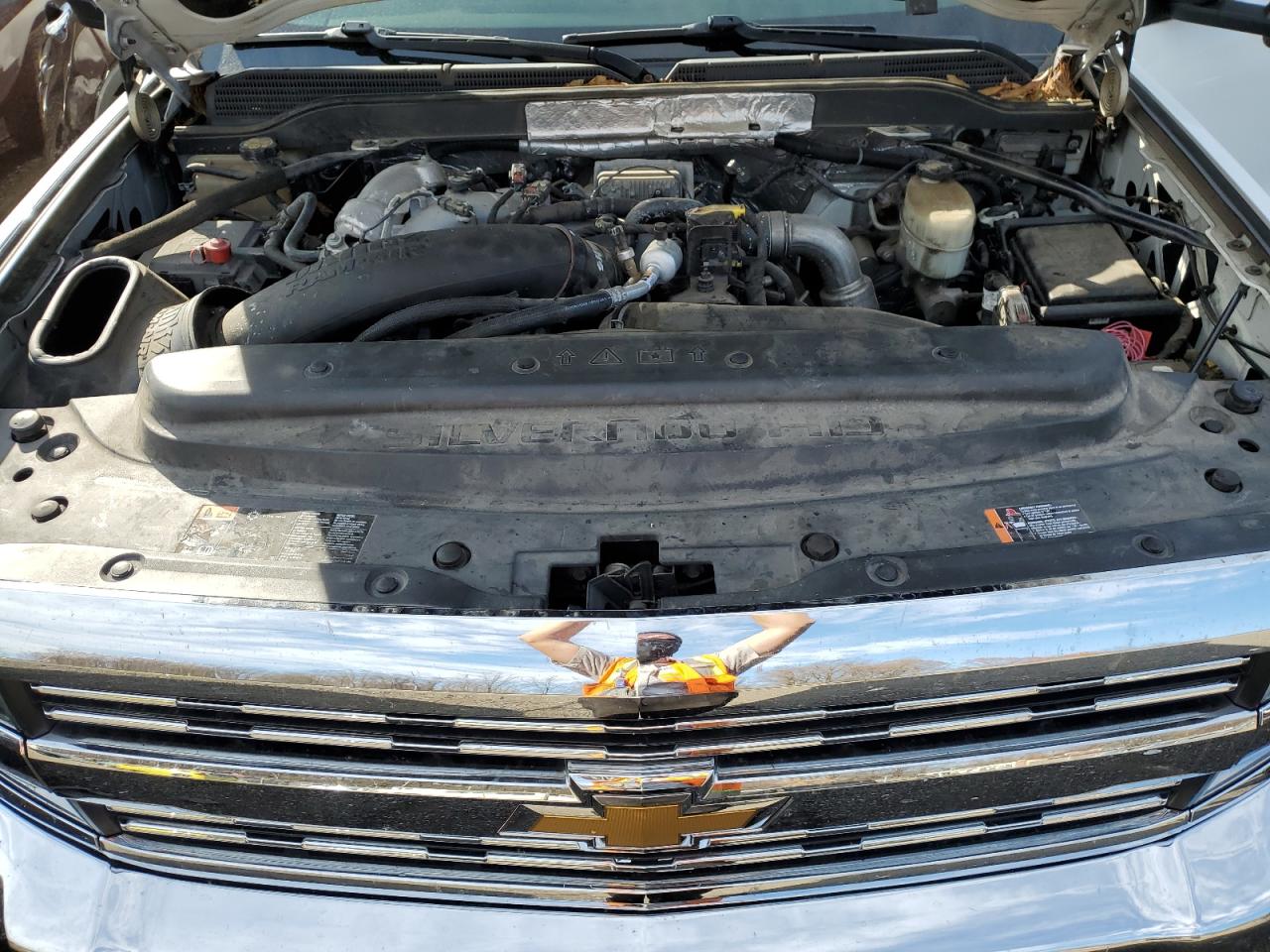 2018 Chevrolet Silverado - Image 11