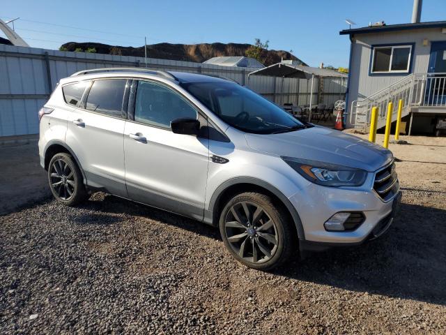  FORD ESCAPE 2017 Серебристый