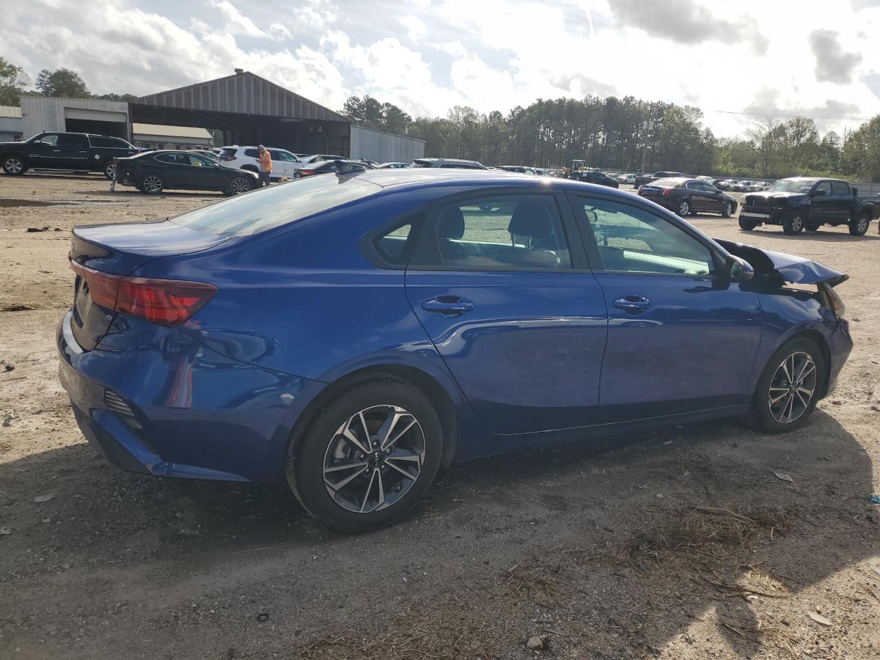 2023 Kia Forte - Image 3