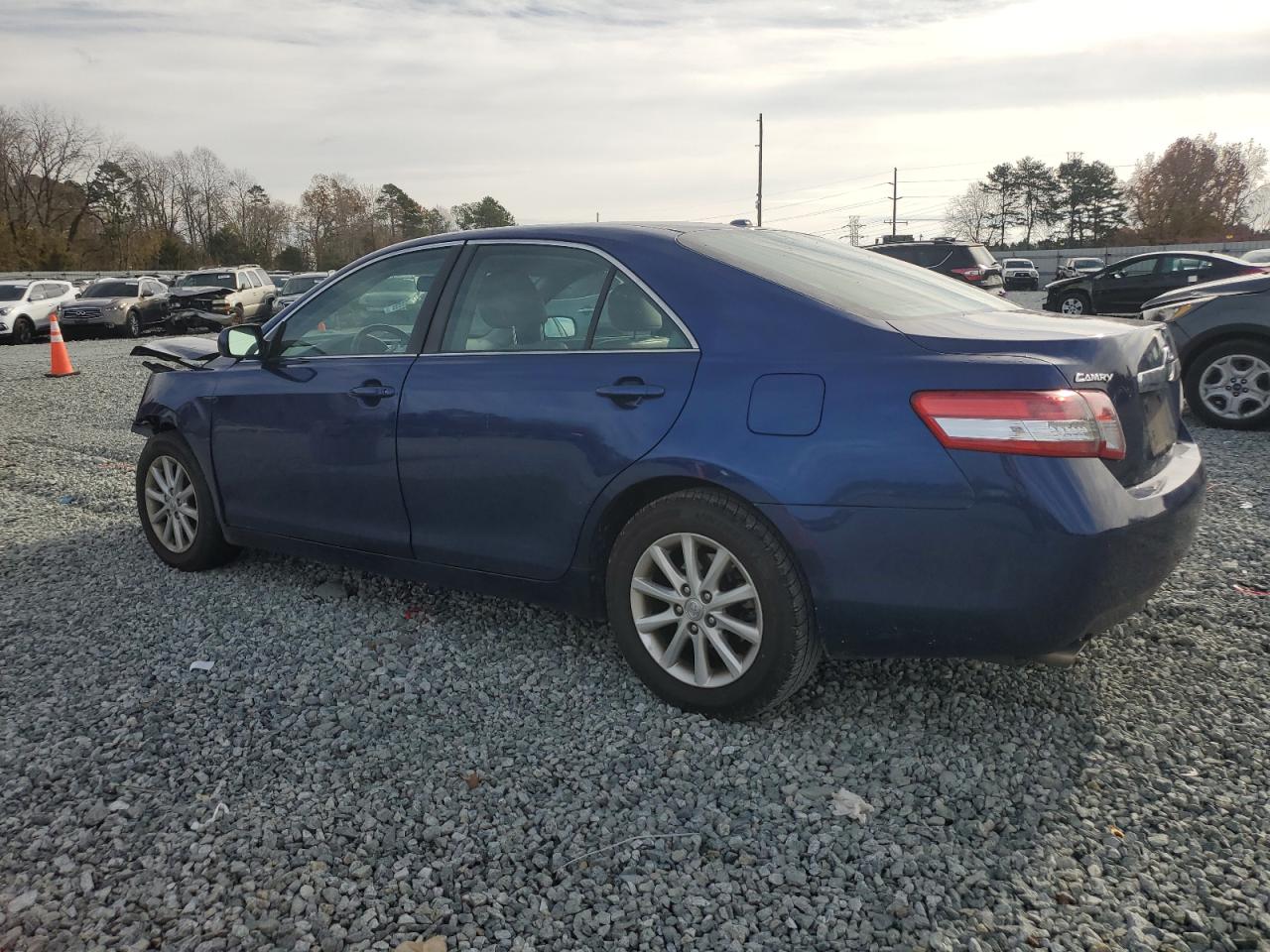 2011 Toyota Camry - Image 2