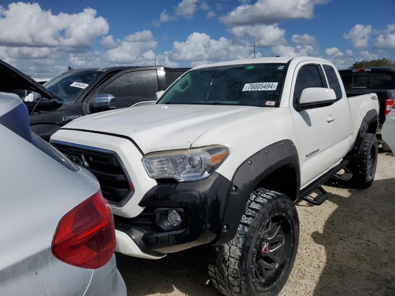 VIN 5TFRZ5CN2KX073608 2019 TOYOTA TACOMA no.1