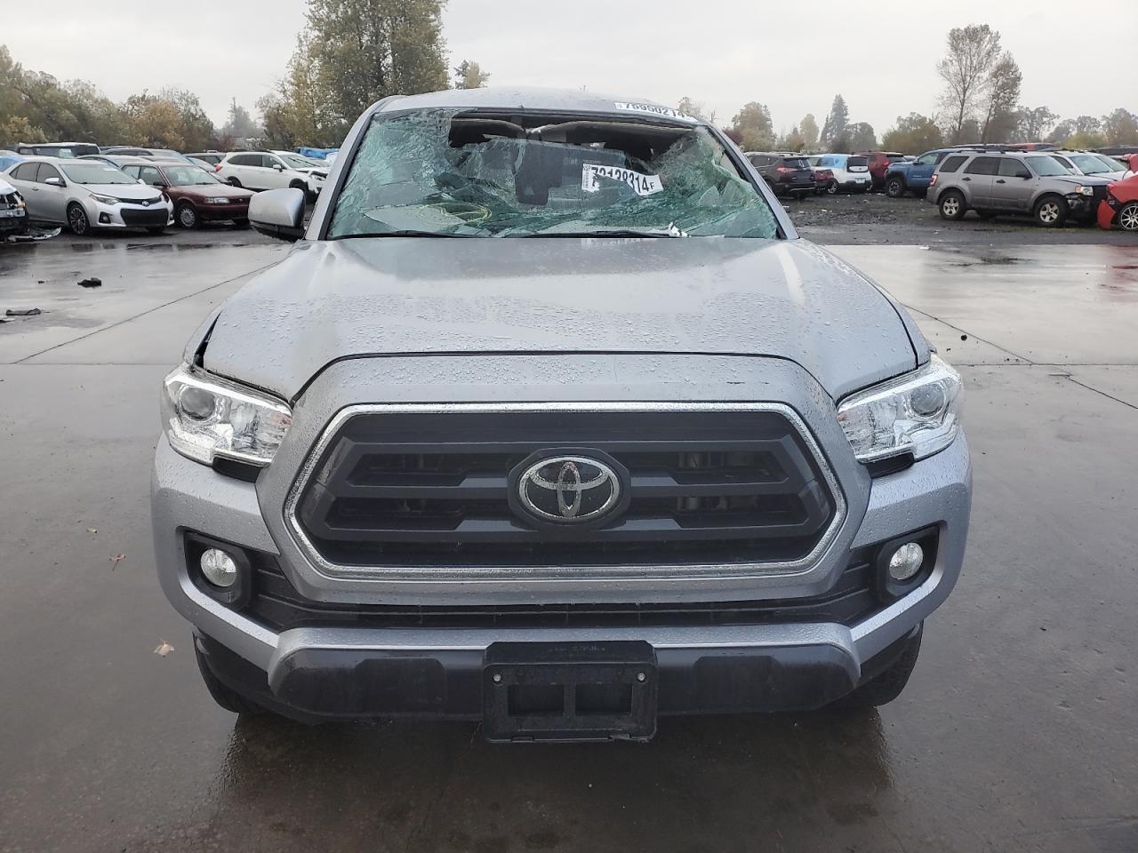 2020 Toyota Tacoma - Image 5