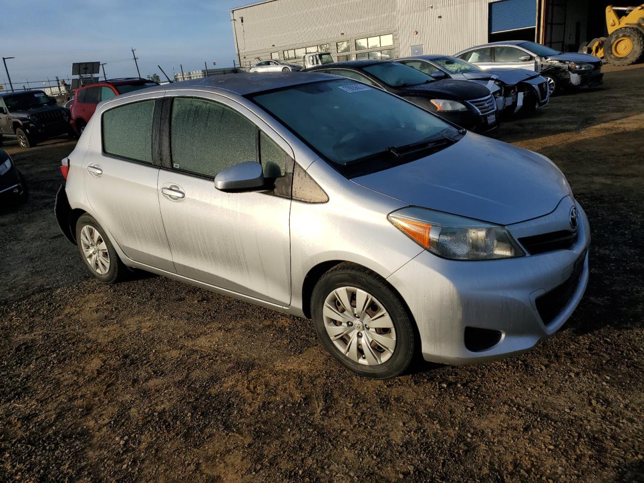 2012 Toyota Yaris - Image 4