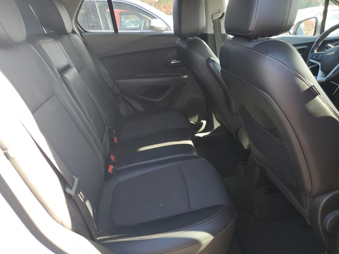 2020 Chevrolet Trax - Image 11