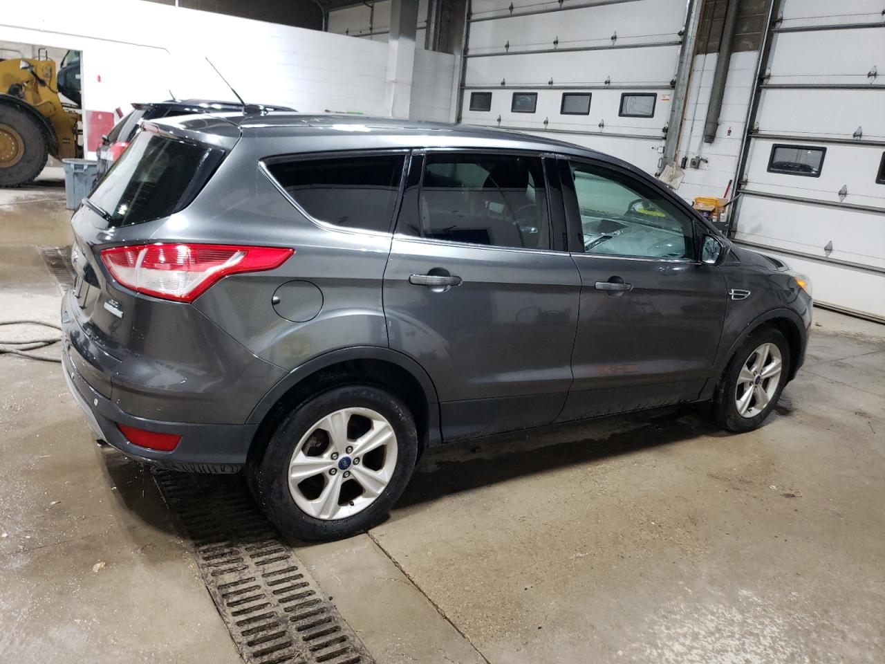 VIN 1FMCU0GXXGUB99061 2016 FORD ESCAPE no.3