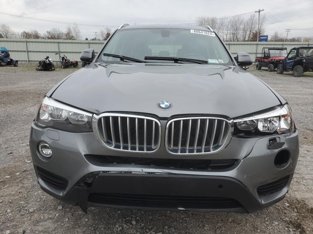 VIN 5UXWX9C33H0T16695 2017 BMW X3 no.5