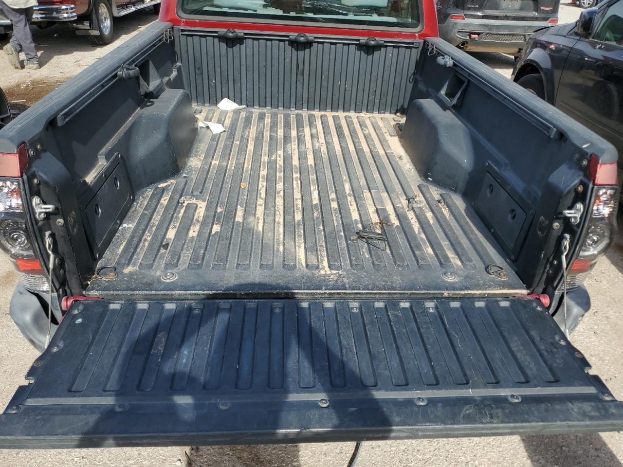 2005 Toyota Tacoma - Image 10