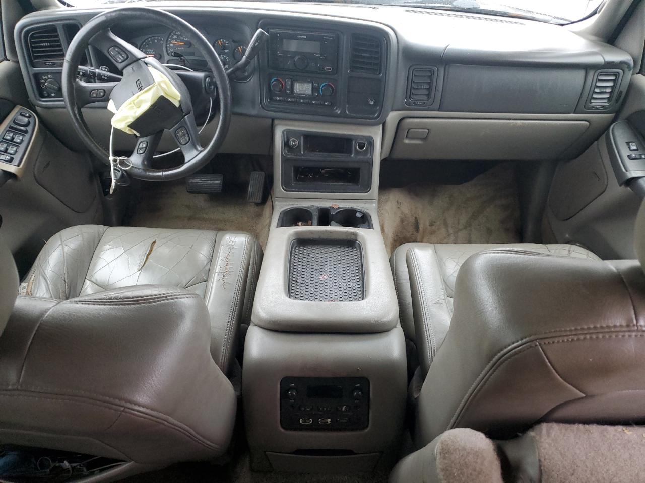 2003 GMC Yukon - Image 8