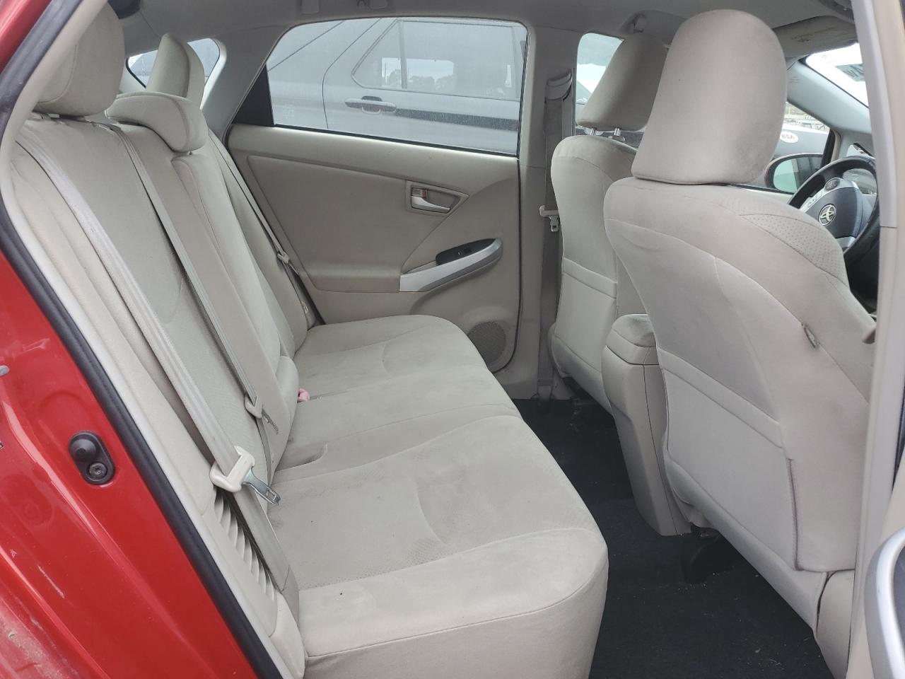 2012 Toyota Prius - Image 10