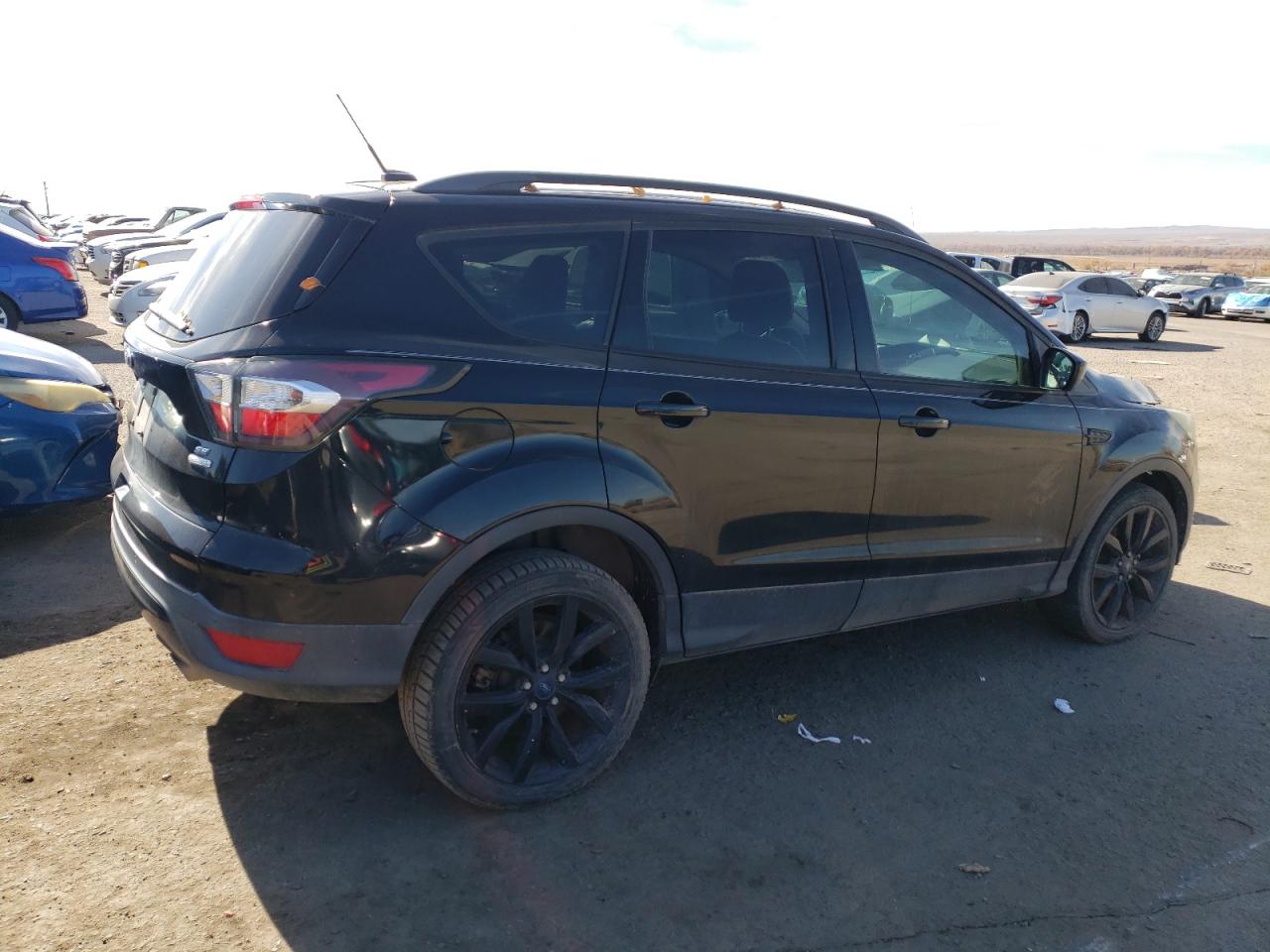 2017 Ford Escape Se VIN: 1FMCU0GD2HUA13813 Lot: 81907044