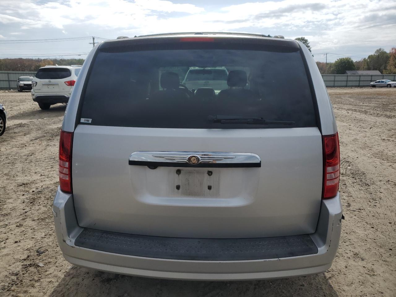 2010 Chrysler Town & Country Touring VIN: 2A4RR5DX5AR286902 Lot: 81256114