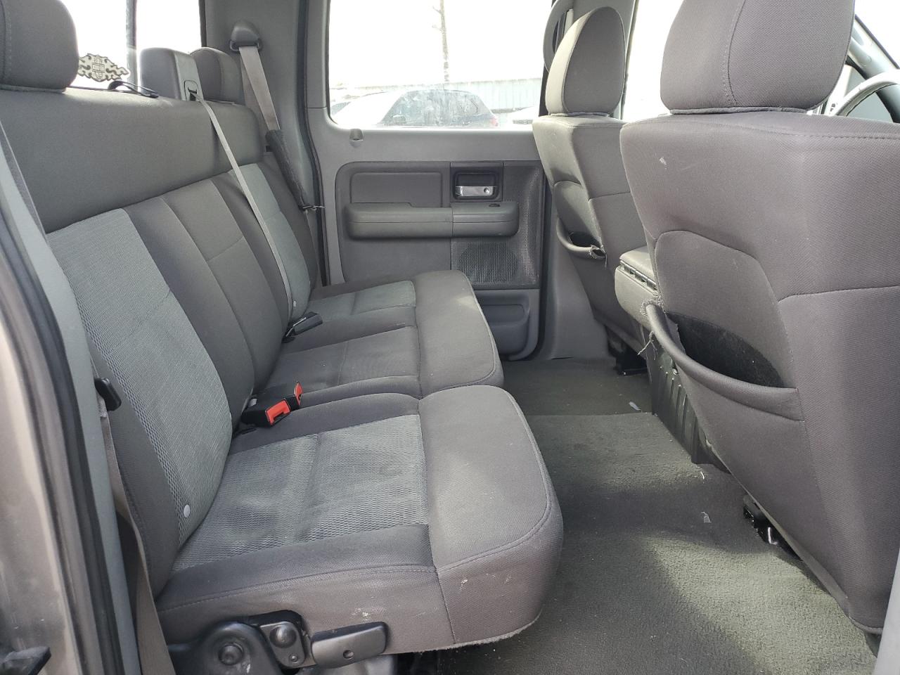 2006 Ford F-150 - Image 10