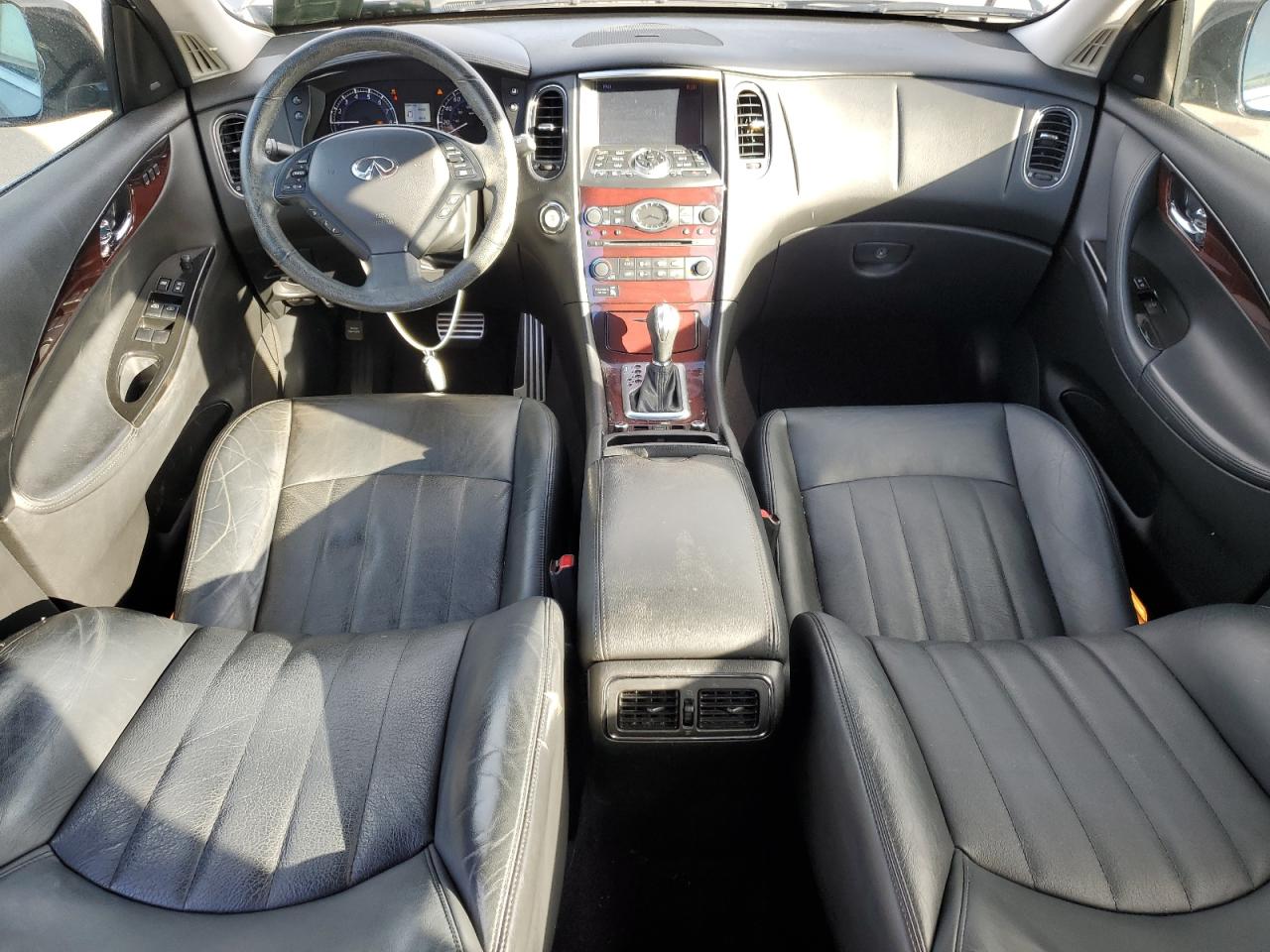 2017 Infiniti QX50 - Image 8