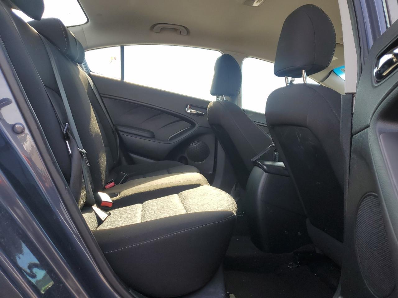 2016 Kia Forte - Image 10