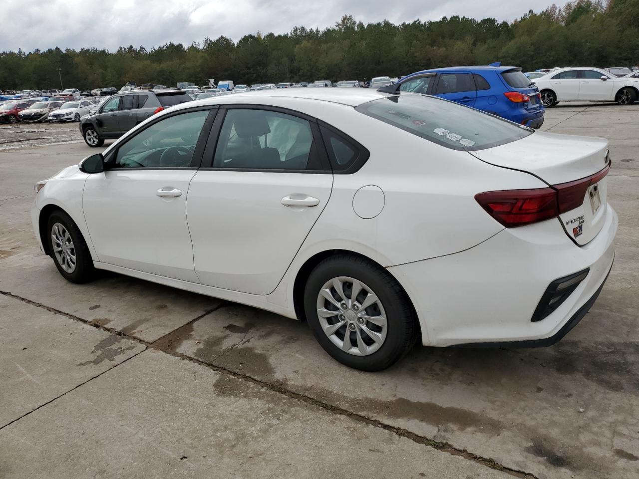 2019 Kia Forte - Image 2