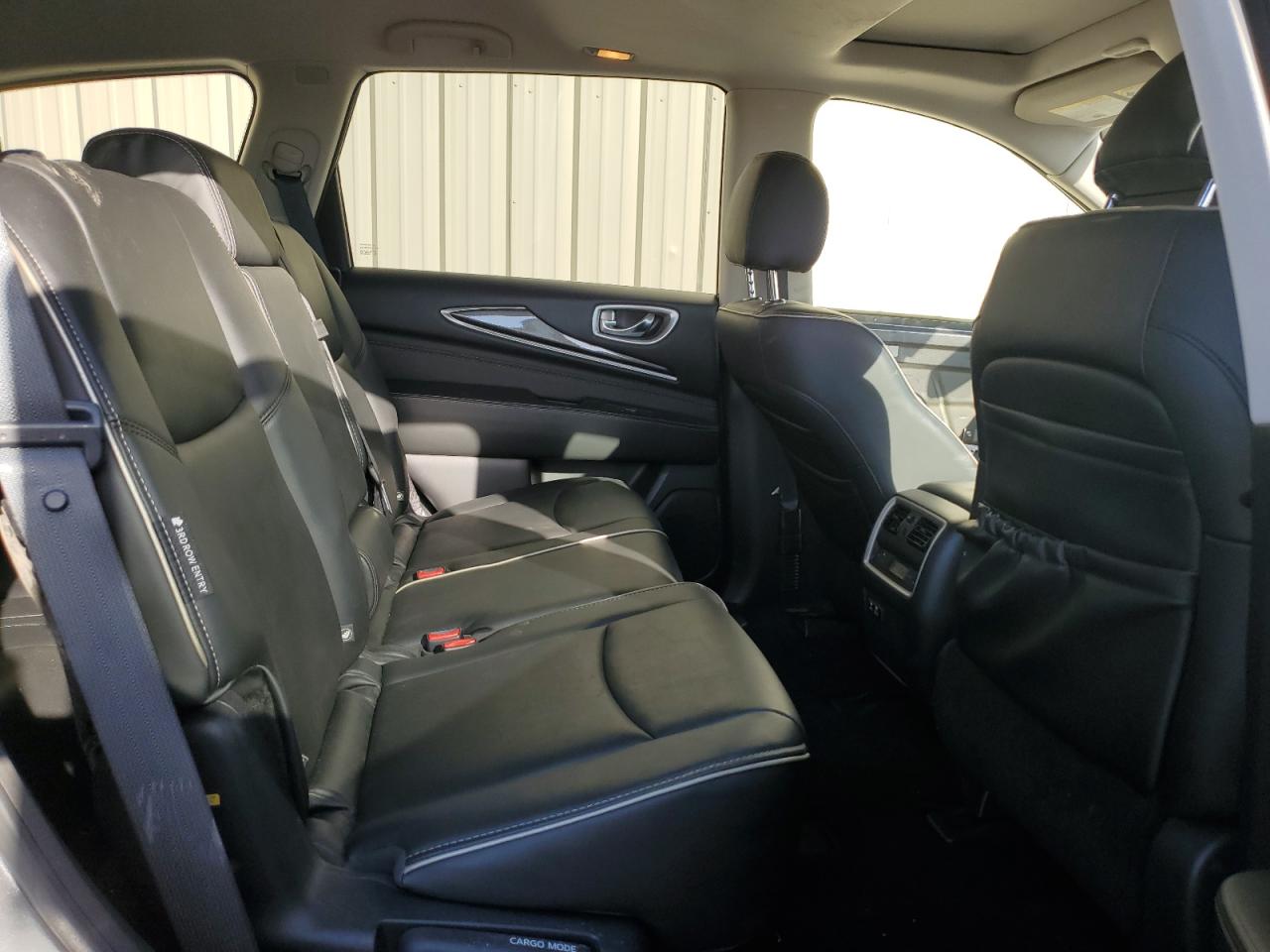 2020 Infiniti QX60 - Image 11